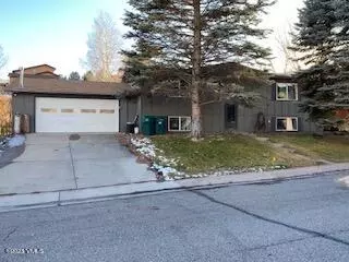 251 Park St, Gypsum, CO 81637
