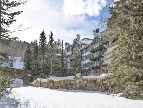 17 Chateau Ln #403, Beaver Creek, CO 81620