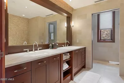 141 E Meadow Dr #PENTHOUSE B EAST, Vail, CO 81658 photo 18