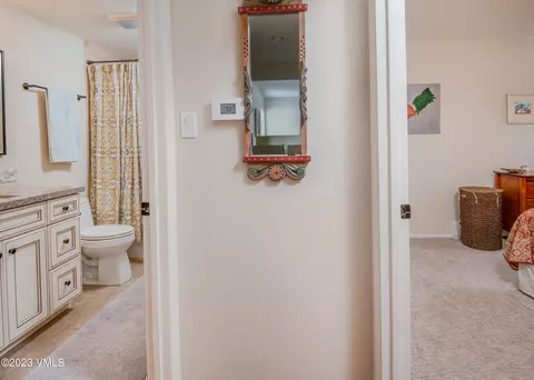 Bath - 917 Red Sandstone Rd #4A, Vail, CO 81657 photo 1 of 3