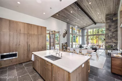 Kitchen - 1022 Eagles Nest Cir, Vail, CO 81657 photo 3 of 5