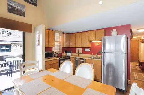 Dining - 442 S Frontage Rd E #306B, Vail, CO 81657 photo 1 of 1