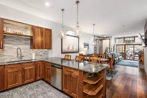 177 Lake St #7, Avon, CO 81620
