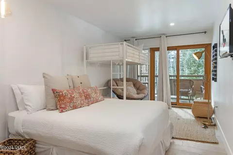 Bedroom - 1650 Fall Ridge Rd #401, Vail, CO 81657 photo 5 of 6