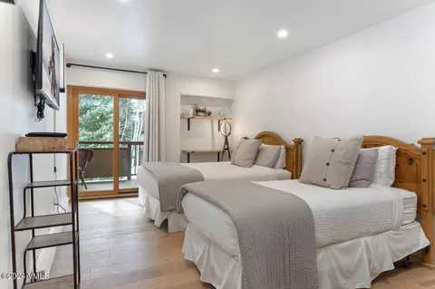 Bedroom - 1650 Fall Ridge Rd #401, Vail, CO 81657 photo 3 of 6