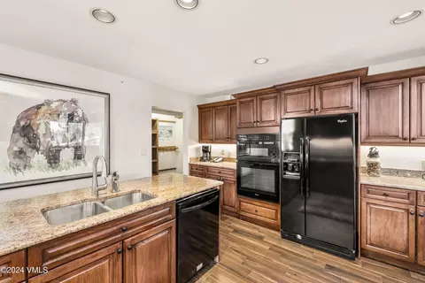 Kitchen - 292 E Meadow Dr #664, Vail, CO 81657 photo 5 of 5