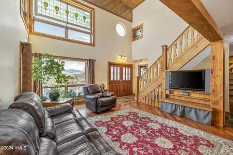 Living - 68 Sothman Cir, Eagle, CO 81631 photo 2 of 8