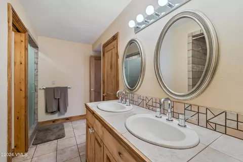 Bath - 68 Sothman Cir, Eagle, CO 81631 photo 5 of 5