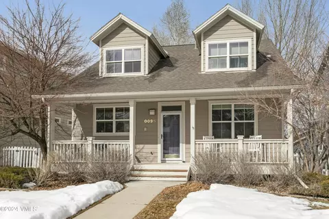 95 Mayer St, Eagle, CO 81631