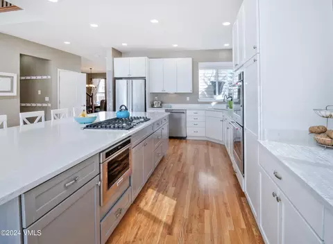 Kitchen - 170 Greenhorn Ave, Eagle, CO 81631 photo 4 of 4