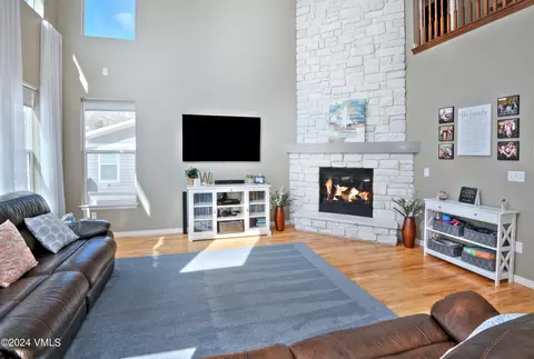 Living - 170 Greenhorn Ave, Eagle, CO 81631 photo 2 of 8