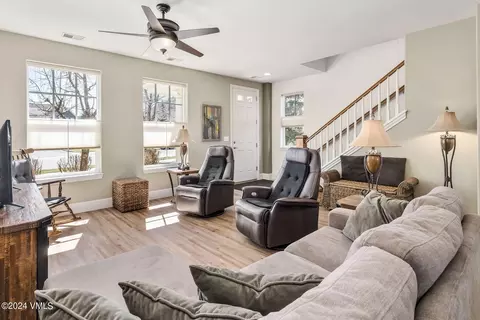 30 Pearch St, Eagle, CO 81631