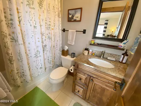 Bath - 20 Bunker Way, Eagle, CO 81631 photo 1 of 2