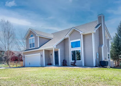 Exterior - 206 Golden Eagle Rd, Eagle, CO 81631 photo 12 of 14
