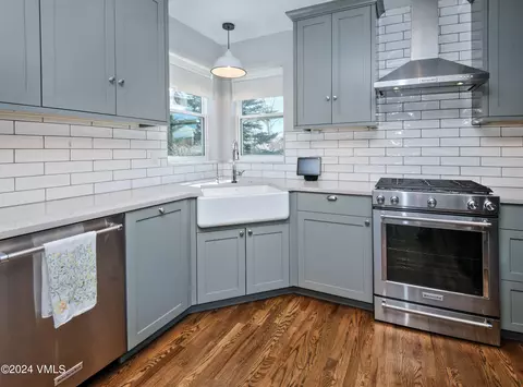 Kitchen - 206 Golden Eagle Rd, Eagle, CO 81631 photo 3 of 6