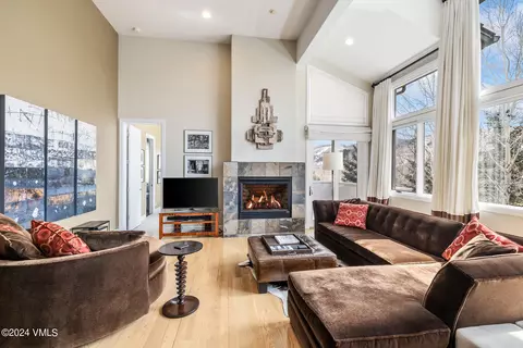 Living - 70 Hackamore Rd, Edwards, CO 81632 photo 3 of 6