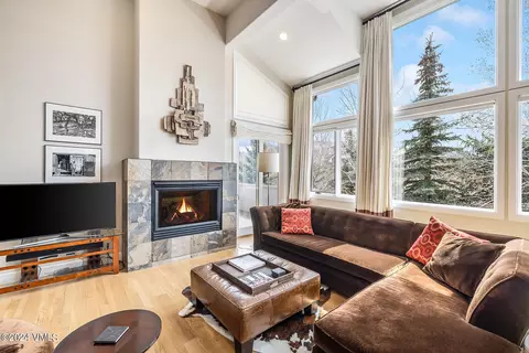 70 Hackamore Rd, Edwards, CO 81632
