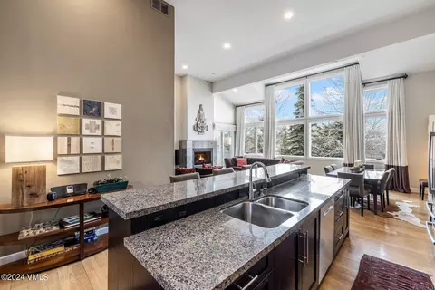 Kitchen - 70 Hackamore Rd, Edwards, CO 81632 photo 5 of 6