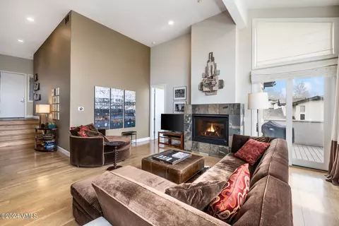 Living - 70 Hackamore Rd, Edwards, CO 81632 photo 4 of 6