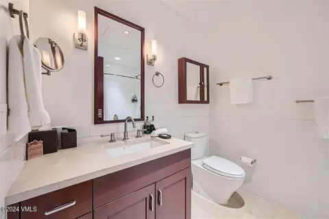 Bath - 141 E Mdw #3F EAST, Vail, CO 81657 photo 4 of 6