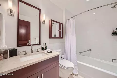 Bath - 141 E Mdw #3F EAST, Vail, CO 81657 photo 5 of 6
