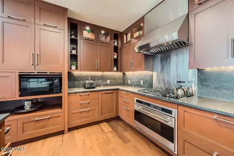 Kitchen - 141 E Mdw #3F EAST, Vail, CO 81657 photo 2 of 2