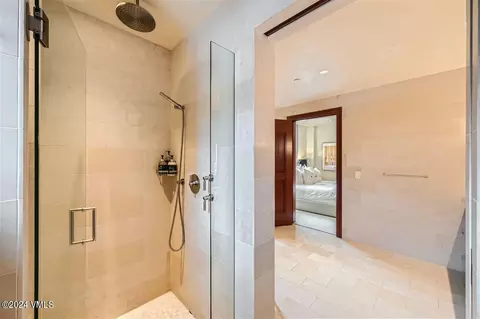 Bath - 141 E Mdw #3F EAST, Vail, CO 81657 photo 2 of 6