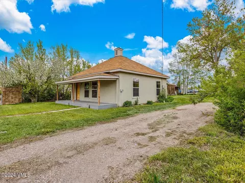 607 Valley Rd, Gypsum, CO 81637