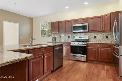 108 Longview Ave, Eagle, CO 81631 photo 4