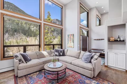 4145 Spruce Way #B, Vail, CO 81657