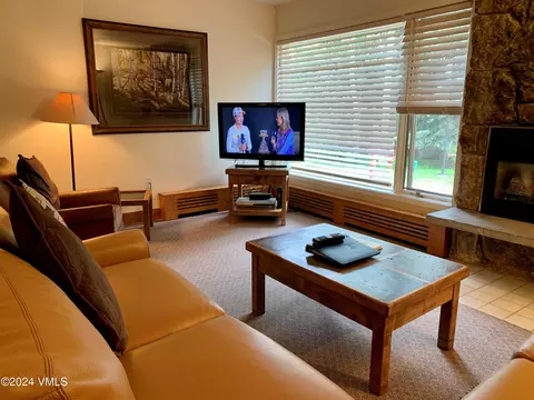 114 Willow Rd #700, Vail, CO 81657 photo 3