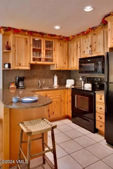 114 Willow Rd #700, Vail, CO 81657 photo 2