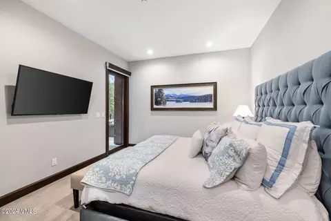 706 Forest Rd #A, Vail, CO 81657 photo 32