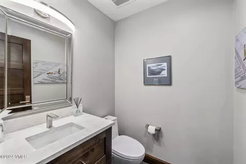 706 Forest Rd #A, Vail, CO 81657 photo 41
