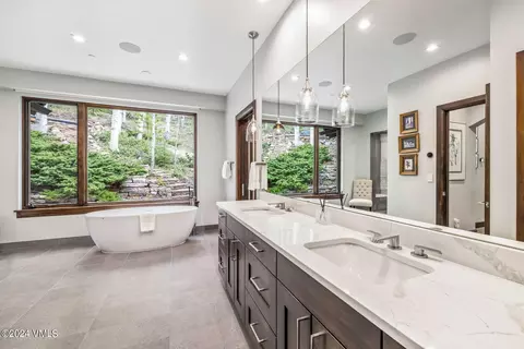706 Forest Rd #A, Vail, CO 81657 photo 27