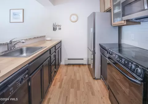 Kitchen - 264 Eagle Dr #107, Vail, CO 81657 photo 1 of 3