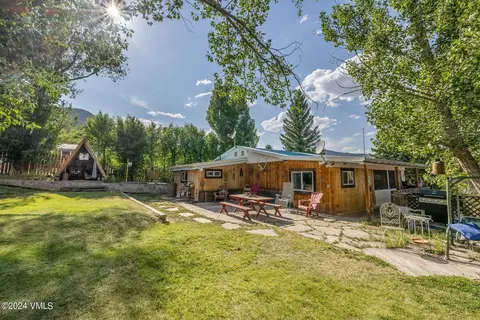 255 Park St, Gypsum, CO 81637