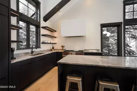 Kitchen - 352 Cresta Rd, Edwards, CO 81632 photo 2 of 2