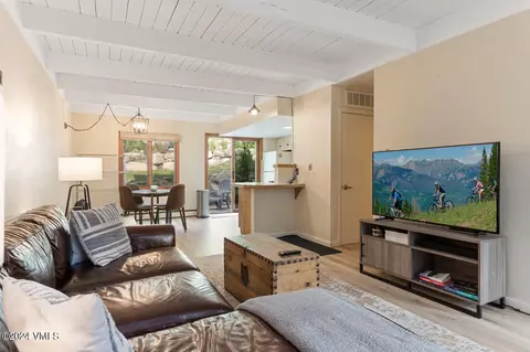 2195 Chamonix Ln #6A, Vail, CO 81657