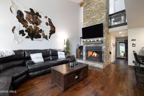 4552 Meadow Dr #2, Vail, CO 81657