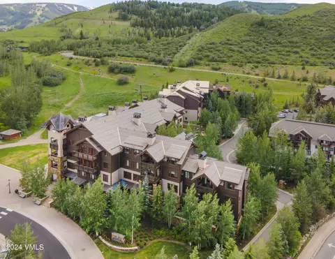 300 Prater Rd #B-402, Avon, CO 81620