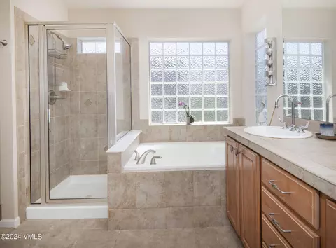 Bath - 182 Longview Ave, Eagle, CO 81631 photo 2 of 4