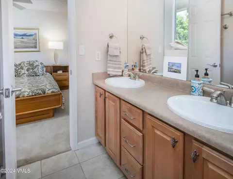 Bath - 182 Longview Ave, Eagle, CO 81631 photo 3 of 4
