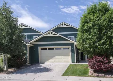 1260 Hawks Nest Ln, Gypsum, CO 81637