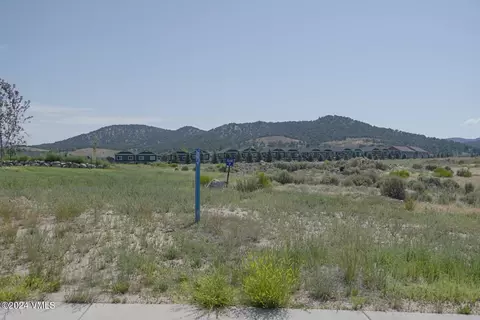301 Bridger Dr, Gypsum, CO 81637