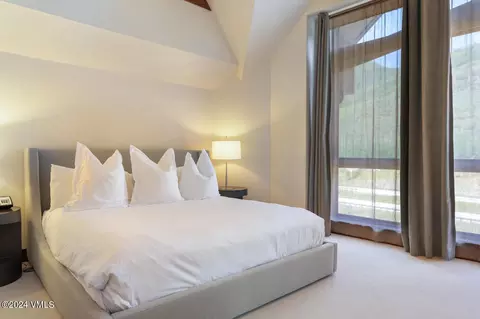 141 E Meadow Dr #PENTHOUSE WEST, Vail, CO 81657 photo 9
