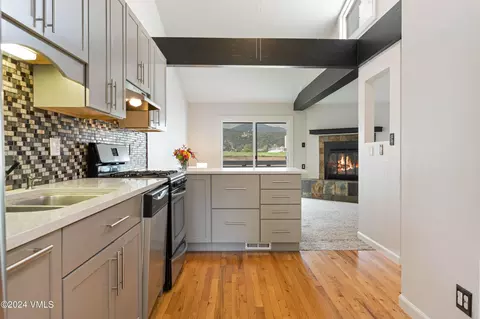 528 Third St, Eagle, CO 81631