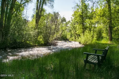 0408 Red Bluffs Ln, Eagle, CO 81631 photo 2