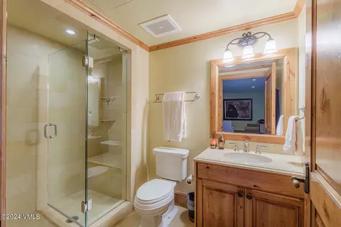 434 S Frontage Rd E #402, Vail, CO 81657 photo 23