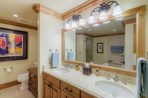 434 S Frontage Rd E #402, Vail, CO 81657 photo 12